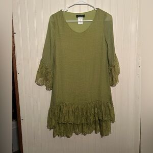 Elegant Green Tunic with Ruffled Details